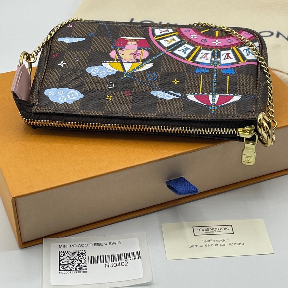 Louis Vuitton Christmas 2020 Pochette Mini Accessories Damier Ebene Vivienne - Picture 8 of 16